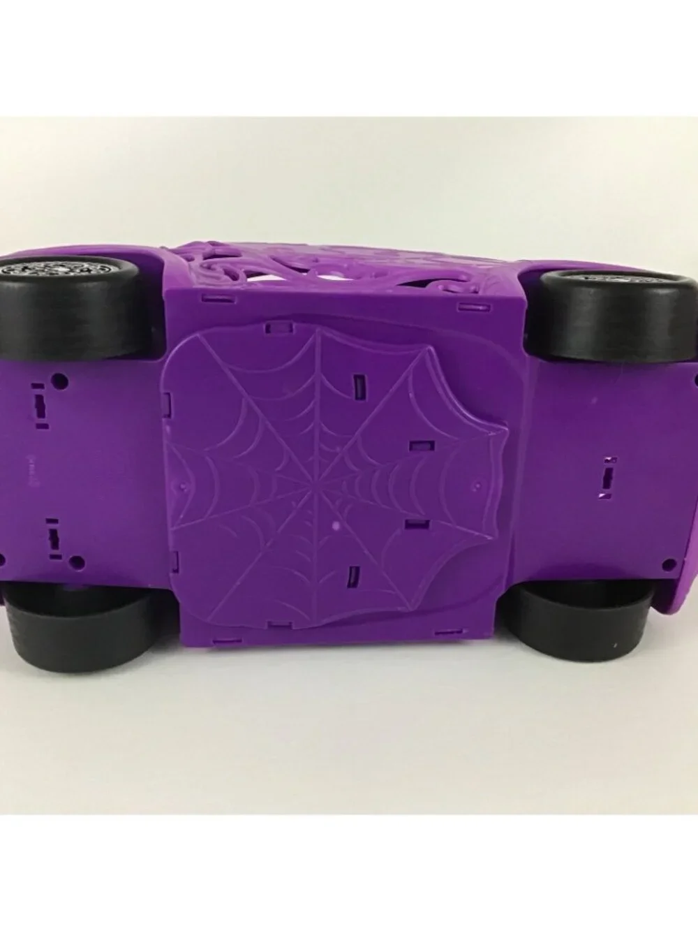Monster High Scaris City of Frights Purple Convertible Car Toy Doll Size Mattel